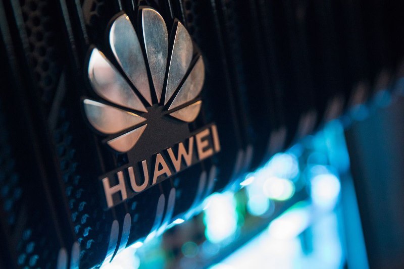 Biden Team Weighs Fully Cutting Off Huawei From US Suppliers
