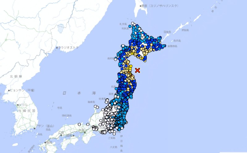 日本气象厅将青森县附近海域地震震级修正为7.6级日本气象厅修正当地时间12月8日23点15分的强震震级，将青森县东部近海发生地震的震级修正为7.6级，最大震度达到6强