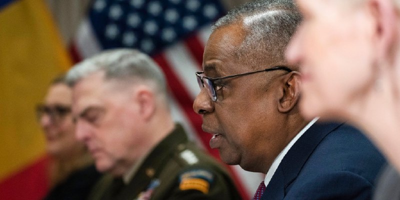 U.S. may change how it monitors the web after missing leaked documents for weeks