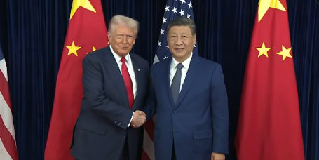 图：特朗普与习握手特朗普：“我毫不怀疑，我们会举行一次非常成功的会晤，”特朗普说