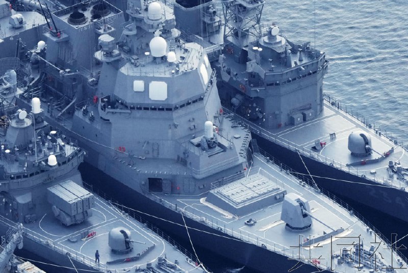 独家：误闯中国领海的海自护卫舰舰长已被撤换多名日中外交消息人士22日透露，关于日本海上自卫队护卫舰“凉月”号7月一度在中国领海航行一事，日本政府已告知中方称，舰长未能掌握准确位置，误闯了领海