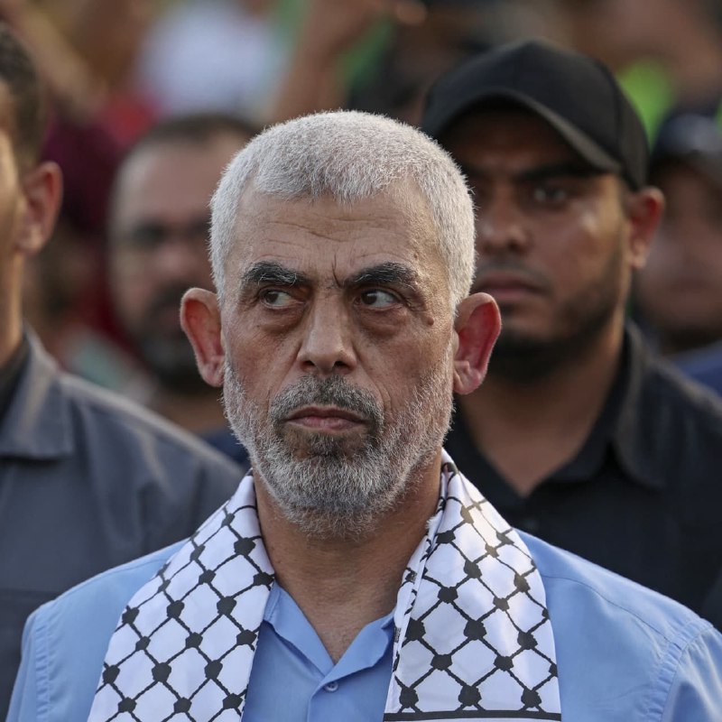 以色列宣布已击毙哈马斯领导人辛瓦尔官员们周四表示，以色列军队击毙了哈马斯领导人辛瓦尔(Yahya Sinwar)，他是去年10月7日袭击事件的策划者